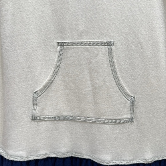 La Vie Jet Setter Meet Me In Saint Tropez Tank Top White Ruffle Bottom size 4-5 - Picture 3 of 8